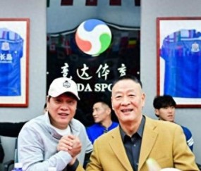 kaiyun-你踢你的苏超、我玩我的街超，上海16区相继吹响社会足球新玩法的冲锋号角|松江|红双喜杯|上海市|足球争霸赛|浙江省城市足球联赛_新浪体育_新浪新闻