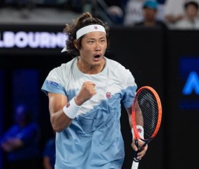 张奔斗：巡回赛稳定赢球 张之臻再创排名新高