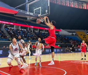 开云网页版-17+10+4帽！徐昕爆了！护框碾压，进攻完美终结，把山东打绝望了