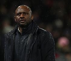 执教罗马?维埃拉：我从未与其他球队接触过 足球世界充满不确定性